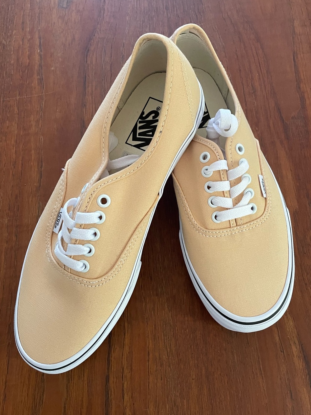 Vans sneakers Honey Peach size W10/M8.5 NEW in box